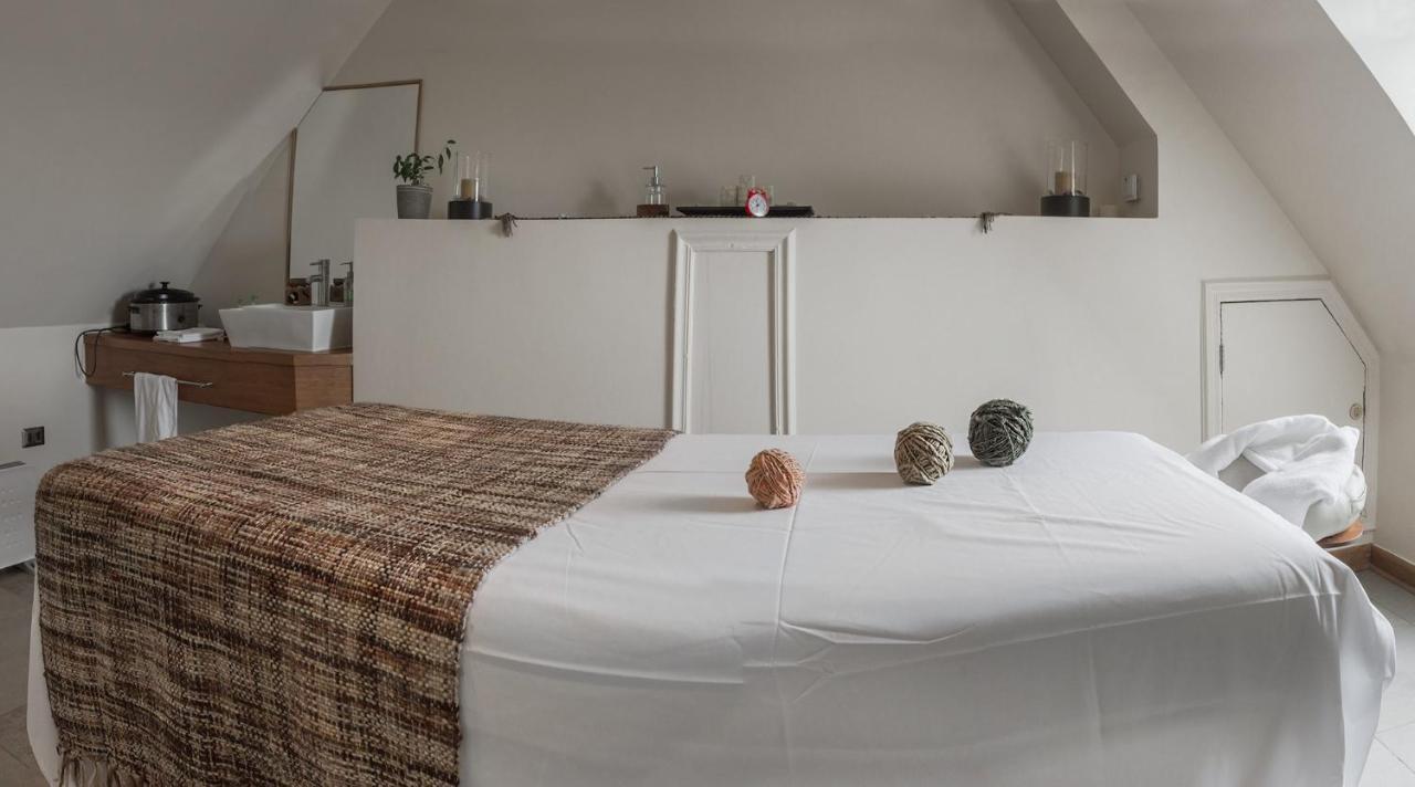 Wyndham Puerto Varas Pettra Ngoại thất bức ảnh A massage table