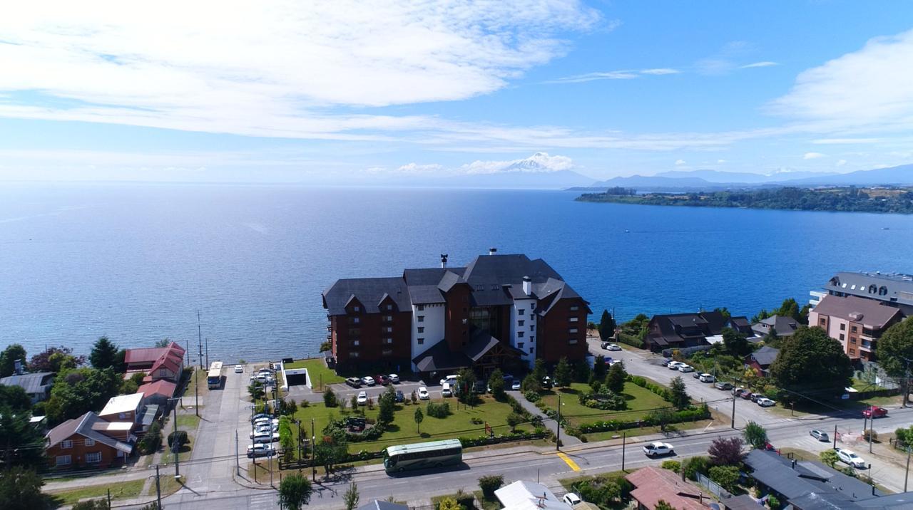 Wyndham Puerto Varas Pettra Ngoại thất bức ảnh Aerial view of the town